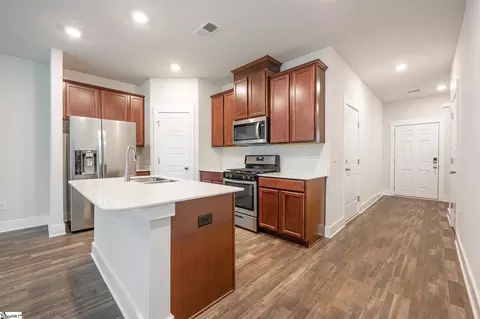 Entry Way - 417 Windsinger Ln, Greer, SC 29650 photo 3 of 4