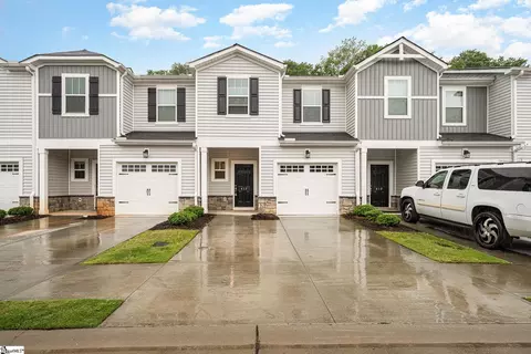 417 Windsinger Ln, Greer, SC 29650