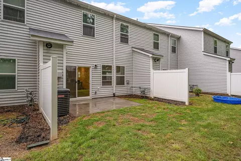 Exterior - 417 Windsinger Ln, Greer, SC 29650 photo 6 of 8