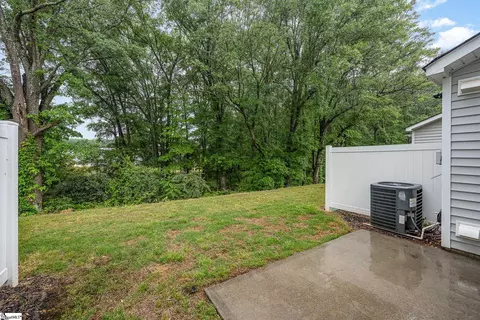 Exterior - 417 Windsinger Ln, Greer, SC 29650 photo 5 of 8