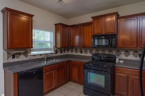Kitchen - 505 Chartwell Dr, Greer, SC 29650 photo 2 of 2