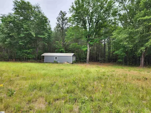 weeks road, Williston, SC 29853
