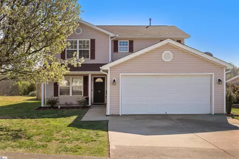 135 Kingscreek Dr, Greer, SC 29650
