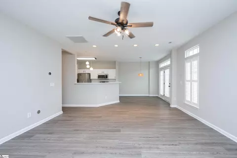 Living - 405 Junebug Dr, Mauldin, SC 29662 photo 3 of 4