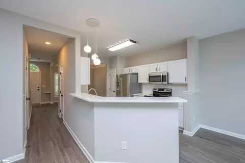 Entry Way - 405 Junebug Dr, Mauldin, SC 29662 photo 3 of 4