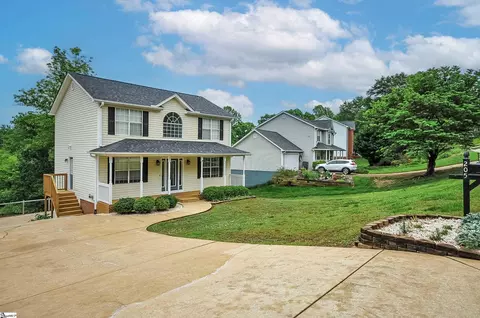 205 N Celestial Dr, Greer, SC 29651 photo 2
