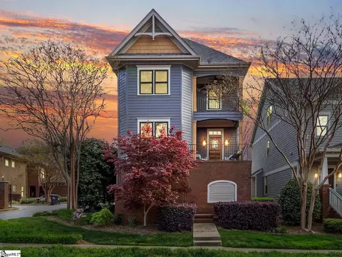 210 Hampton Ave, Greenville, SC 29601
