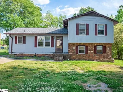 201 Amy Ln, Easley, SC 29640