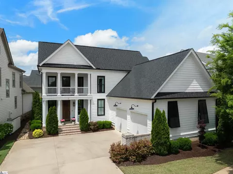 11 Verdae Crest Dr, Greenville, SC 29607