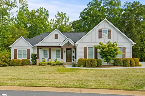 218 Braxton Meadow Dr, Simpsonville, SC 29681