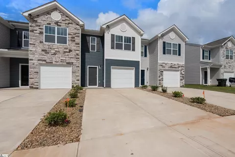 Exterior - 736 Embark Cir, Greer, SC 29651 photo 2 of 5