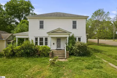 158 Avant St, Spartanburg, SC 29302