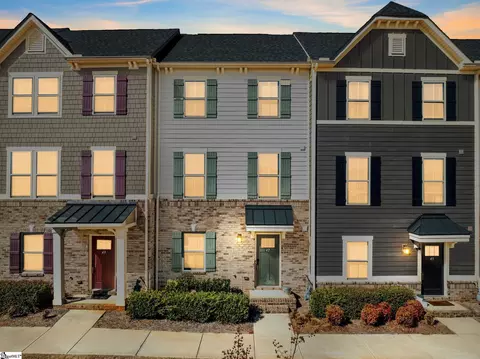 47 Itasca Dr, Greenville, SC 29609