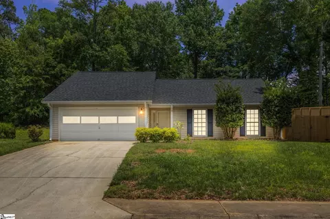 111 Boxelder Ln, Simpsonville, SC 29680