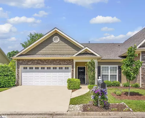 120 Ashgrove Ln, Greenville, SC 29607