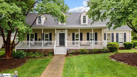 2064 Howlong Ave, Greenville, SC 29609