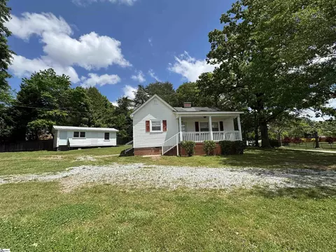 453 Scuffletown Rd, Simpsonville, SC 29681