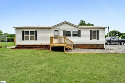 3012 Battleground Rd, Cowpens, SC 29330