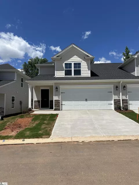 104 Paddock Glen Dr, Greenville, SC 29607
