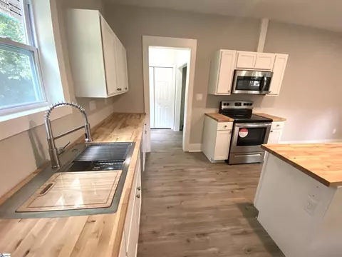 Kitchen - 429 E Orr St, Anderson, SC 29621 photo 5 of 7