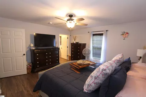 Bedroom - 125 Pine Mountain Dr, Easley, SC 29640 photo 2 of 4