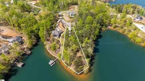 108 Hunter Hill Cir, Six Mile, SC 29682