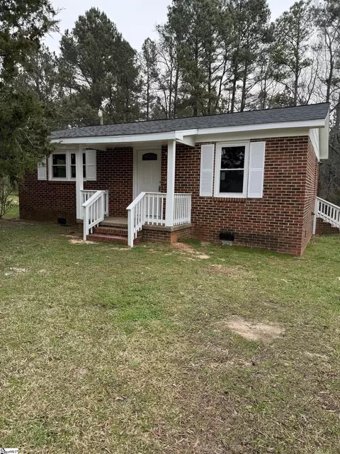 211 Brandon Rd, Clinton, SC 29325