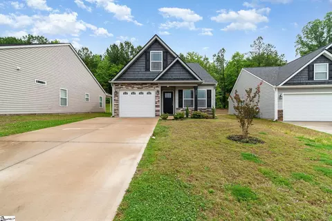 373 Timberwood Dr, Woodruff, SC 29388