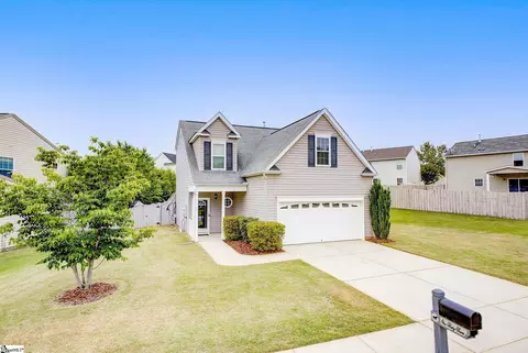 137 Mercer Dr, Simpsonville, SC 29681