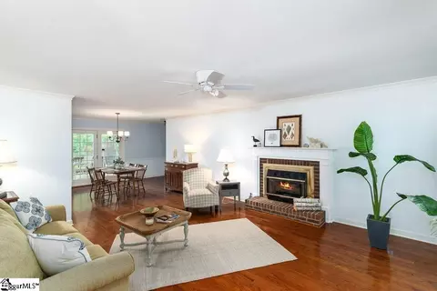 101 Devenger Pointe Pointe, Greer, SC 29650 photo 3