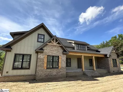2 Flintfire Ln, Landrum, SC 29356
