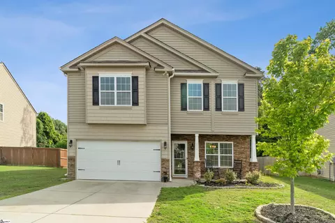 224 Addlestone Cir, Fountain Inn, SC 29644