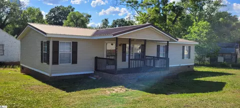 401 N Ellis St, Joanna, SC 29351