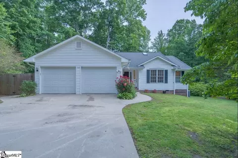 545 E Brookwood Dr, Landrum, SC 29356