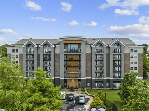 1001 S Church St UNIT 305, Greenville, SC 29601