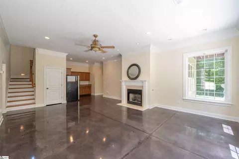 Living - 114 Hibiscus Dr, Easley, SC 29642 photo 3 of 4