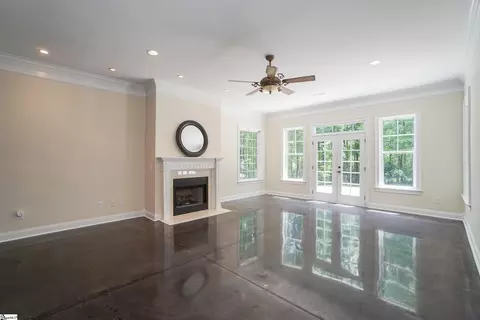 Living - 114 Hibiscus Dr, Easley, SC 29642 photo 4 of 4