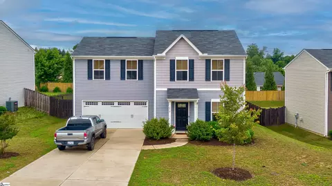 610 Maplestead Farms Ct, Greenville, SC 29617
