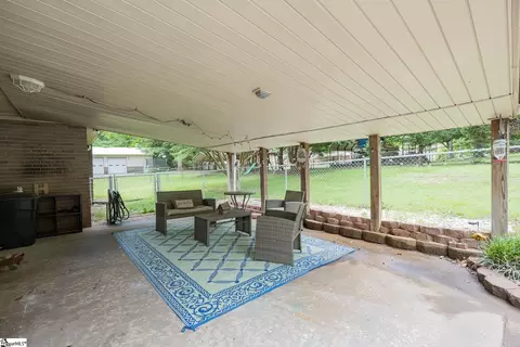 Exterior - 110 Sabra Dr, Easley, SC 29642 photo 3 of 7
