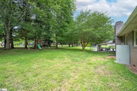 Exterior - 110 Sabra Dr, Easley, SC 29642 photo 5 of 7