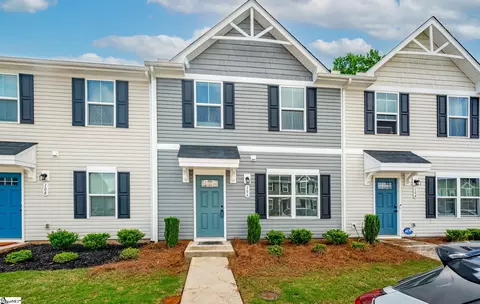 106 Fernside Ct, Greenville, SC 29617