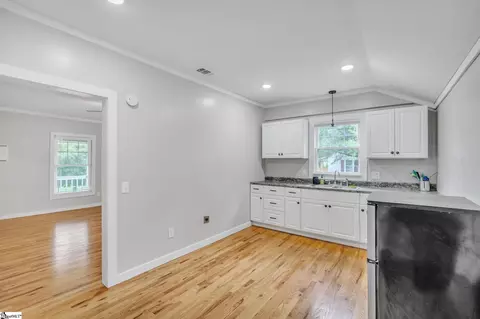 108 Summey St, Central, SC 29630 photo 7