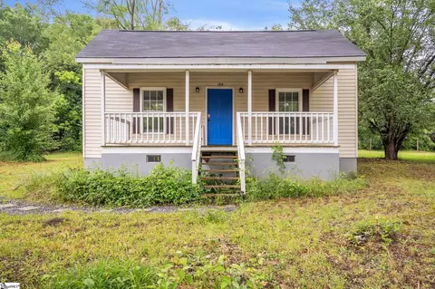 108 Summey St, Central, SC 29630