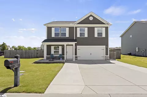 201 Barred Owl Dr, Fountain Inn, SC 29644