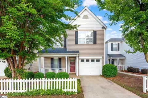 213 Whaleback Dr, Simpsonville, SC 29681