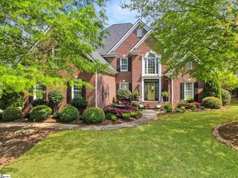 22 Graywood Ct, Simpsonville, SC 29680
