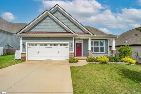 149 Bur Oak Dr, Taylors, SC 29687