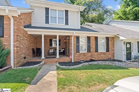 32 Somersett Dr, Spartanburg, SC 29301