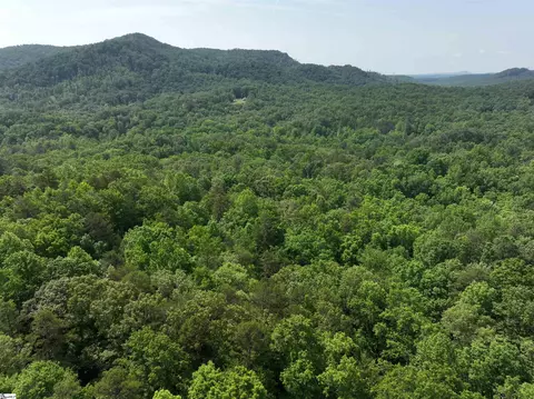 101 Cherokee Hills Trl, Pickens, SC 29671 photo 2