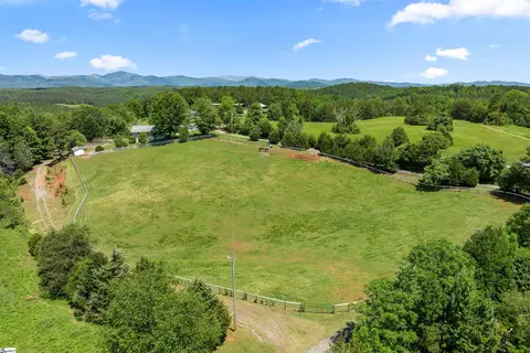 201 John Parker Rd, Mill Spring, NC 28756